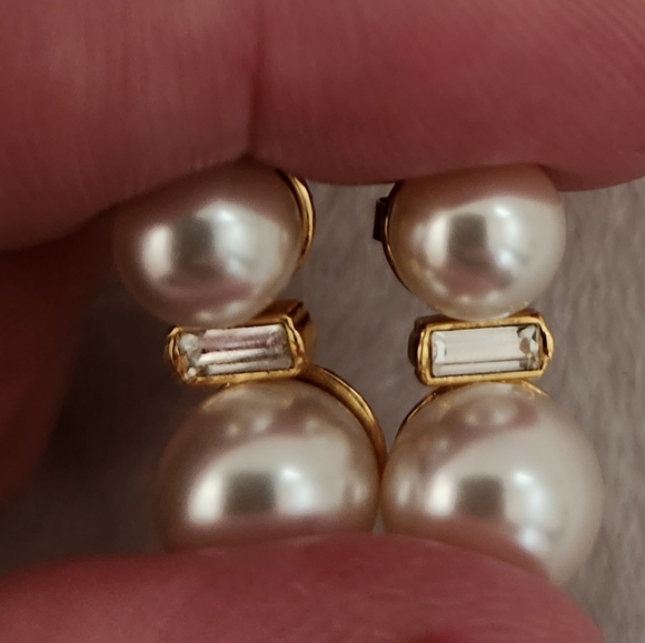 Melissa Lovy Carrie Earrings Pearl and Crystal Stud 18K Gold Plated Classic - Picture 2 of 8